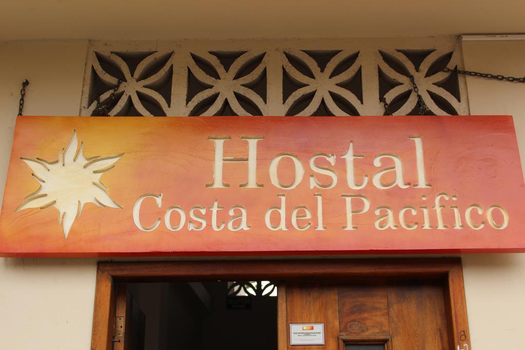 Hostal Costa Del Pacifico Puerto Ayora  Exterior photo